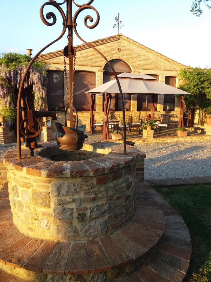 Hostal Relais Castelluccio Palusse Città della Pieve Exterior foto