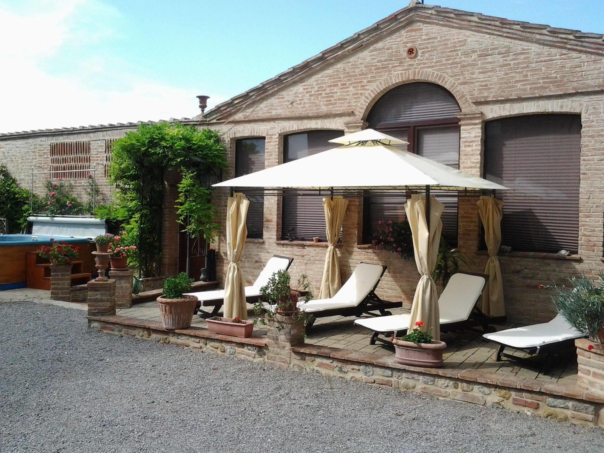 Hostal Relais Castelluccio Palusse Città della Pieve Exterior foto